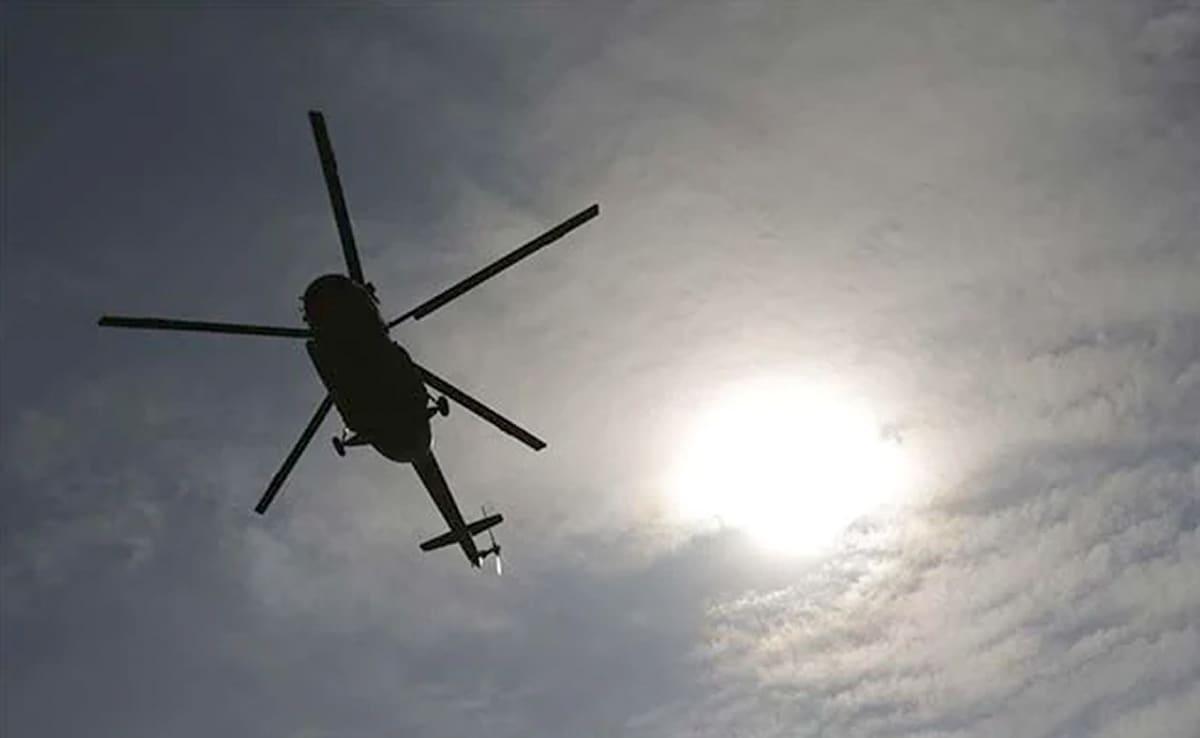 Search underway for missing pilots after Bell 212 helicopter crashes off UAE coast 